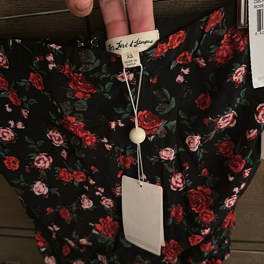 🛍️SALE🛍️ For Love & Lemons Molly Drawstring Skirt in Floral Vibrant Rose (NWT) - Picture 4 of 6